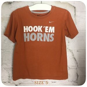 🏀NIKE!🏈 MUST BUNDLE w/ ANOTHER ITEM - SIZE 5